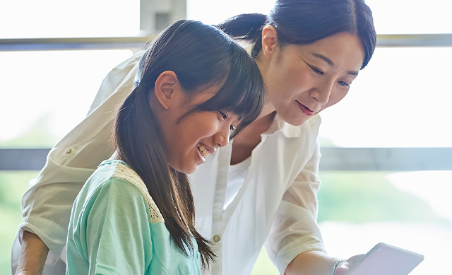 小学校教師からエンジニアになりたいという夢を持ち、プログラミングは全く初心者ながらも、レッスン終了後はIT業界へ転職！ N.K様 31歳